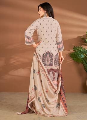 Cream linen printed hand embroidery kurta set with dupatta 4