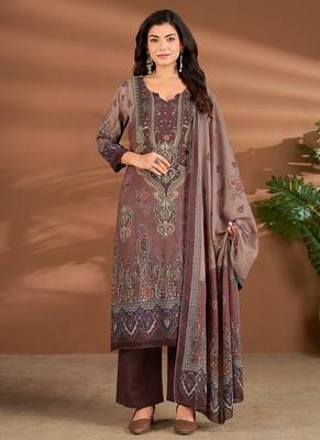 Brown chanderi printed hand embroidery kurta set with dupatta 1