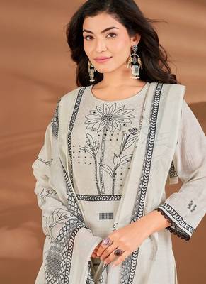 White chanderi printed hand embroidery kurta set with dupatta 5