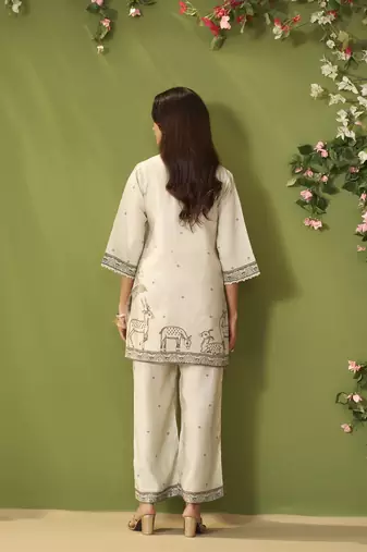 White cotton printed hand embroidery kurta set for women
