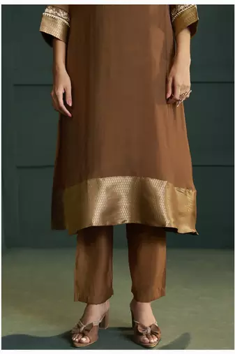 Brown chanderi printed hand embroidery kurta set with dupatta