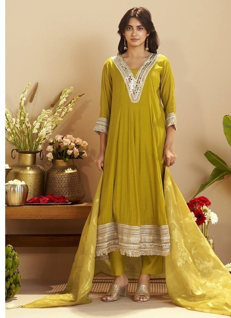 Mustard chanderi printed hand embroidery kurta set with dupatta