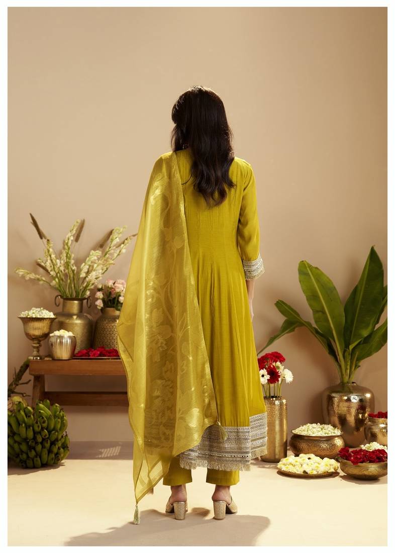 Mustard chanderi printed hand embroidery kurta set with dupatta