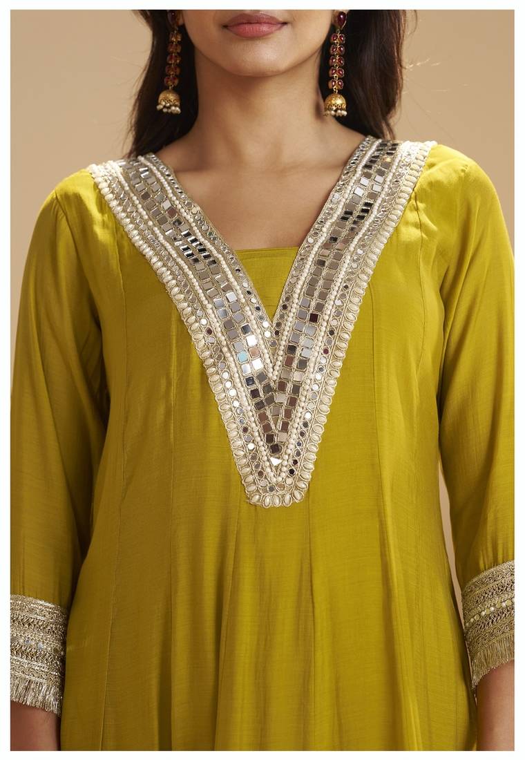 Mustard chanderi printed hand embroidery kurta set with dupatta