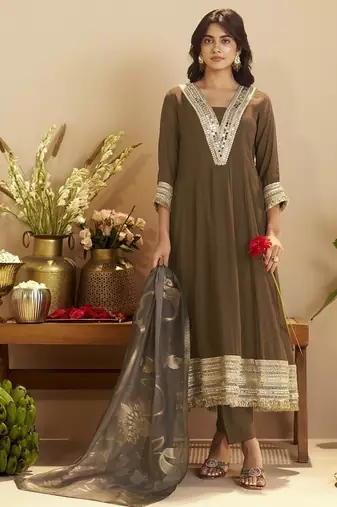 Brown chanderi printed hand embroidery kurta set with dupatta