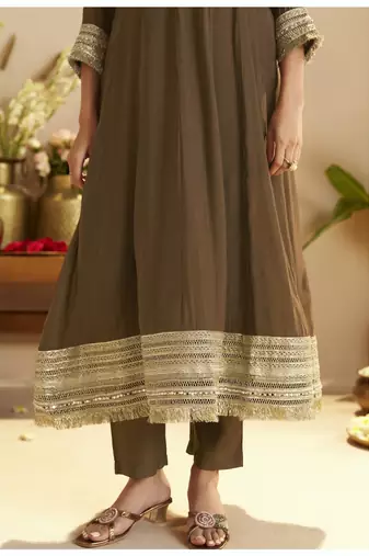 Brown chanderi printed hand embroidery kurta set with dupatta