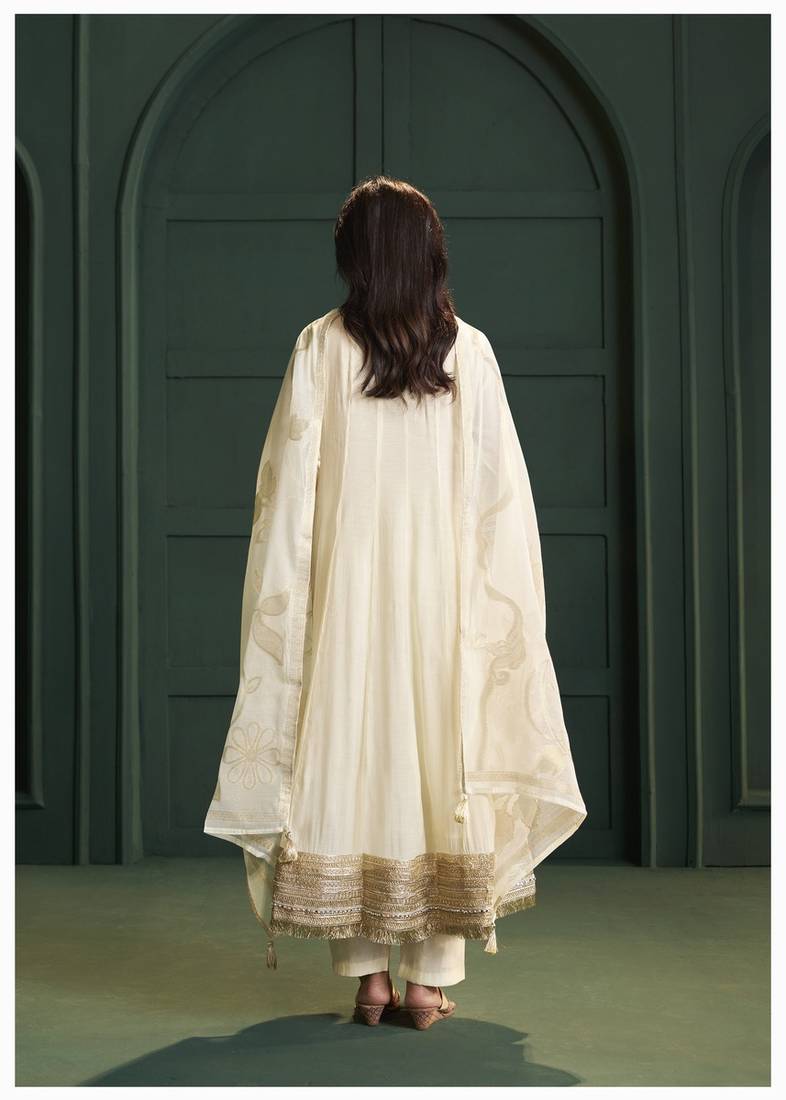 Cream chanderi printed hand embroidery kurta set with dupatta
