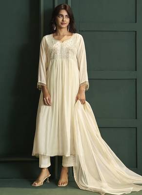 Cream chanderi printed hand embroidery kurta set with dupatta 3