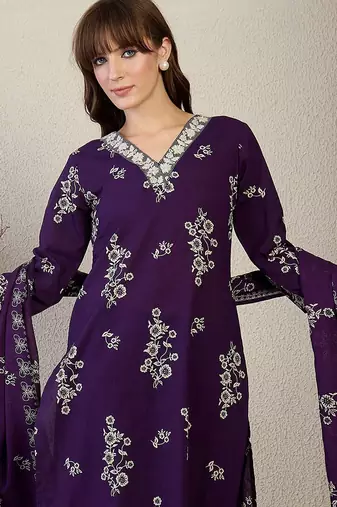 Women Floral Printed Regular Pure Cotton Kurta with Trousers & Dupatta