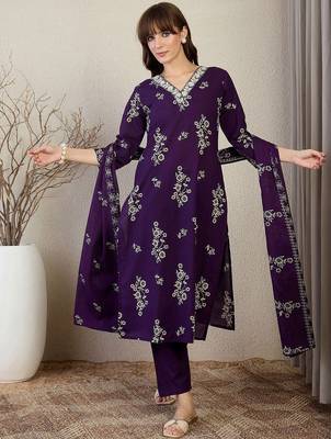 Women Floral Printed Regular Pure Cotton Kurta with Trousers & Dupatta 2