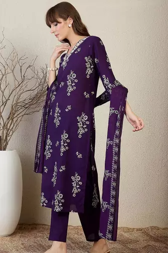 Women Floral Printed Regular Pure Cotton Kurta with Trousers & Dupatta