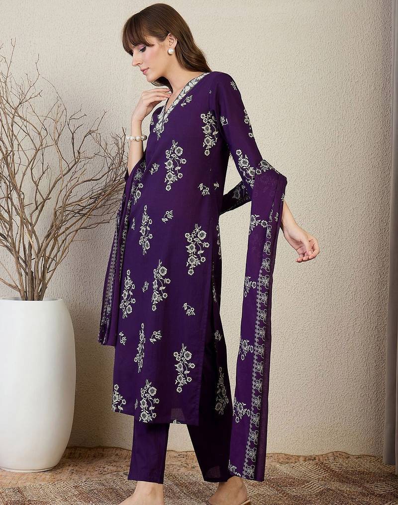 Women Floral Printed Regular Pure Cotton Kurta with Trousers & Dupatta