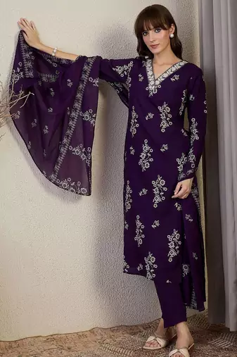 Women Floral Printed Regular Pure Cotton Kurta with Trousers & Dupatta