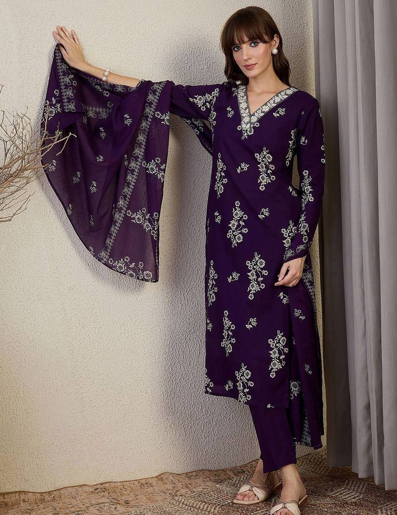 Women Floral Printed Regular Pure Cotton Kurta with Trousers & Dupatta