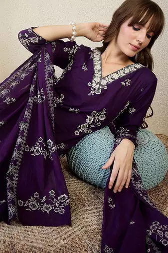 Women Floral Printed Regular Pure Cotton Kurta with Trousers & Dupatta