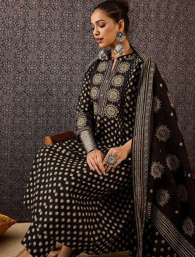 Women Ethnic Motifs Embroidered Panelled Thread Work Pure Cotton Kurta with Trousers & With Dupatta