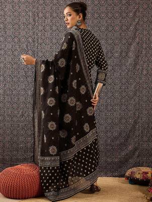Women Ethnic Motifs Embroidered Panelled Thread Work Pure Cotton Kurta with Trousers & With Dupatta 5