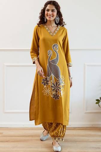 Women Embroidered Regular Beads and Stones Kurta with Trousers