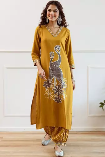 Women Embroidered Regular Beads and Stones Kurta with Trousers