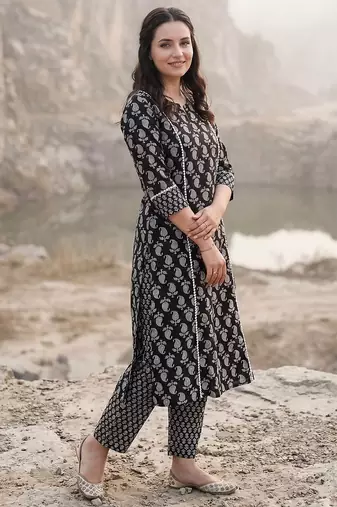 Women Paisley Printed Panelled Mirror Work Pure Cotton Kurta with Trousers