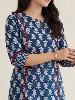 Women Paisley Printed Panelled Mirror Work Pure Cotton Kurta with Trousers 2