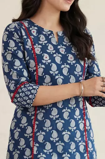 Women Paisley Printed Panelled Mirror Work Pure Cotton Kurta with Trousers
