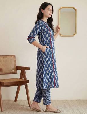 Women Paisley Printed Panelled Mirror Work Pure Cotton Kurta with Trousers 3