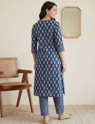 Women Paisley Printed Panelled Mirror Work Pure Cotton Kurta with Trousers 4