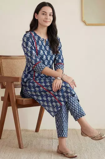 Women Paisley Printed Panelled Mirror Work Pure Cotton Kurta with Trousers