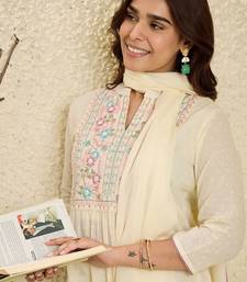 Floral Embroidered Mirror Work Pure Cotton Kurta With Trousers & Dupatta