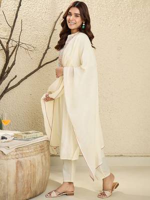 Floral Embroidered Mirror Work Pure Cotton Kurta With Trousers & Dupatta 4