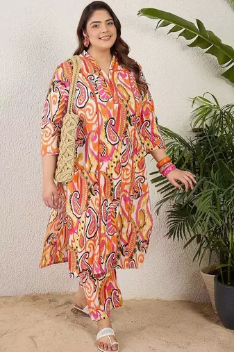 Plus Size Paisley Printed Panelled Pure Cotton Kurta with Trousers