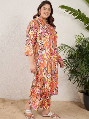 Plus Size Paisley Printed Panelled Pure Cotton Kurta with Trousers 3