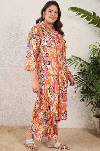 Plus Size Paisley Printed Panelled Pure Cotton Kurta with Trousers