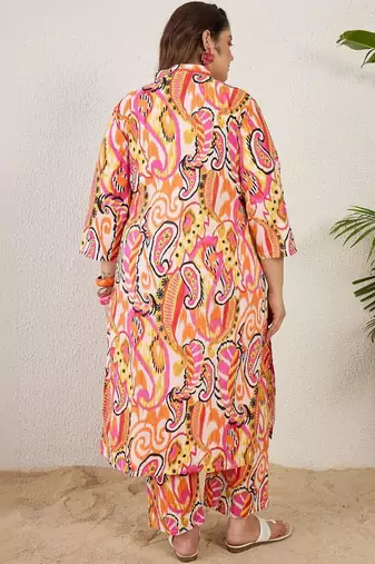 Plus Size Paisley Printed Panelled Pure Cotton Kurta with Trousers