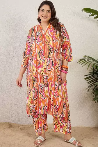 Plus Size Paisley Printed Panelled Pure Cotton Kurta with Trousers