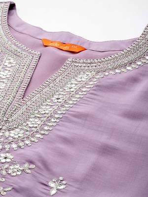 Plus Size Lavender Embroidered Straight Kurta Trousers With Dupatta Set 2