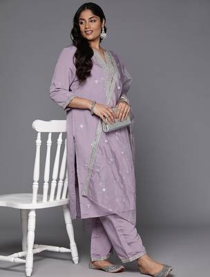 Plus Size Lavender Embroidered Straight Kurta Trousers With Dupatta Set 7