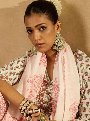 Floral Printed V-Neck Pure Cotton Straight Kurta with Trousers & With Dupatta 3