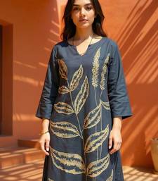 Women Floral Embroidered Regular Thread Work Pure Cotton Kurta with Trousers