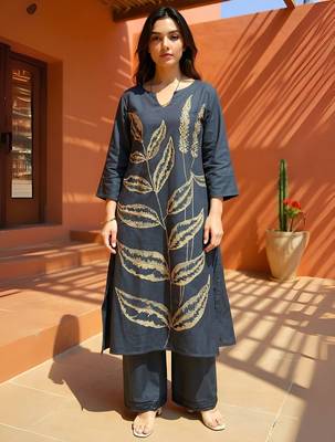 Women Floral Embroidered Regular Thread Work Pure Cotton Kurta with Trousers 2