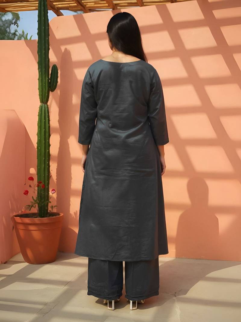 Women Floral Embroidered Regular Thread Work Pure Cotton Kurta with Trousers