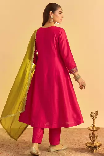 Gajri embroidered vichitra silk flared salwar suit set with vichitra silk dupatta