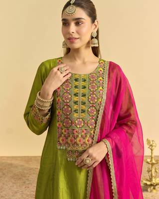 Liril embroidered vichitra silk flared salwar suit set with vichitra silk dupatta 4