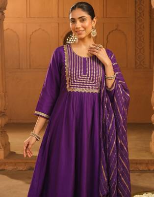 Violet embroidered viscose silk flared salwar suit set with dupatta 4
