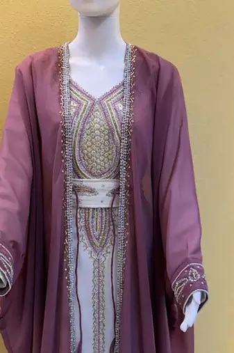 Luxury Mauve Moroccan Kaftan with Intricate Embroidery – Elegant Traditional 2-Piece Formal Dress