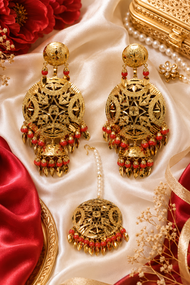 Golden leaf punjabi earring tikka set 1