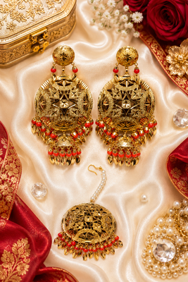Golden leaf punjabi earring tikka set 2