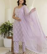 Lavender Women Floral Printed Cotton Kurta with Pyjama & Dupatta