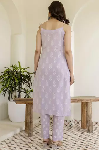 Lavender Women Floral Printed Cotton Kurta with Pyjama & Dupatta